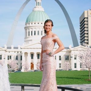 Meet your Posher, Emma